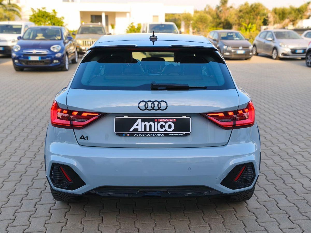 Audi A1 citycarver 30 TFSI S tronic Identity Contrast (7)