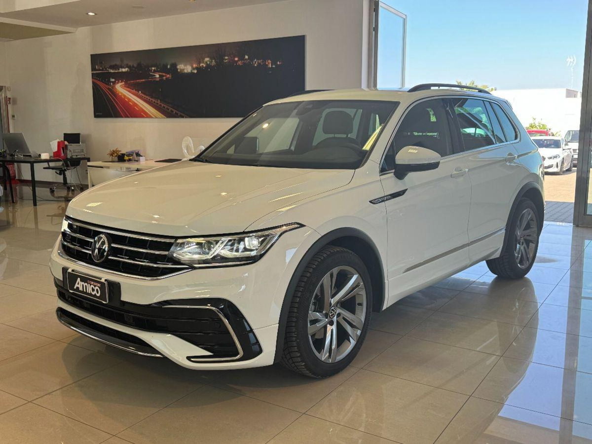 Volkswagen Tiguan Allspace 2.0 TDI SCR DSG 4MOTION R-Line (2)
