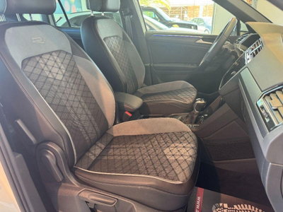 Volkswagen Tiguan Allspace 2.0 TDI SCR DSG 4MOTION R-Line (20)