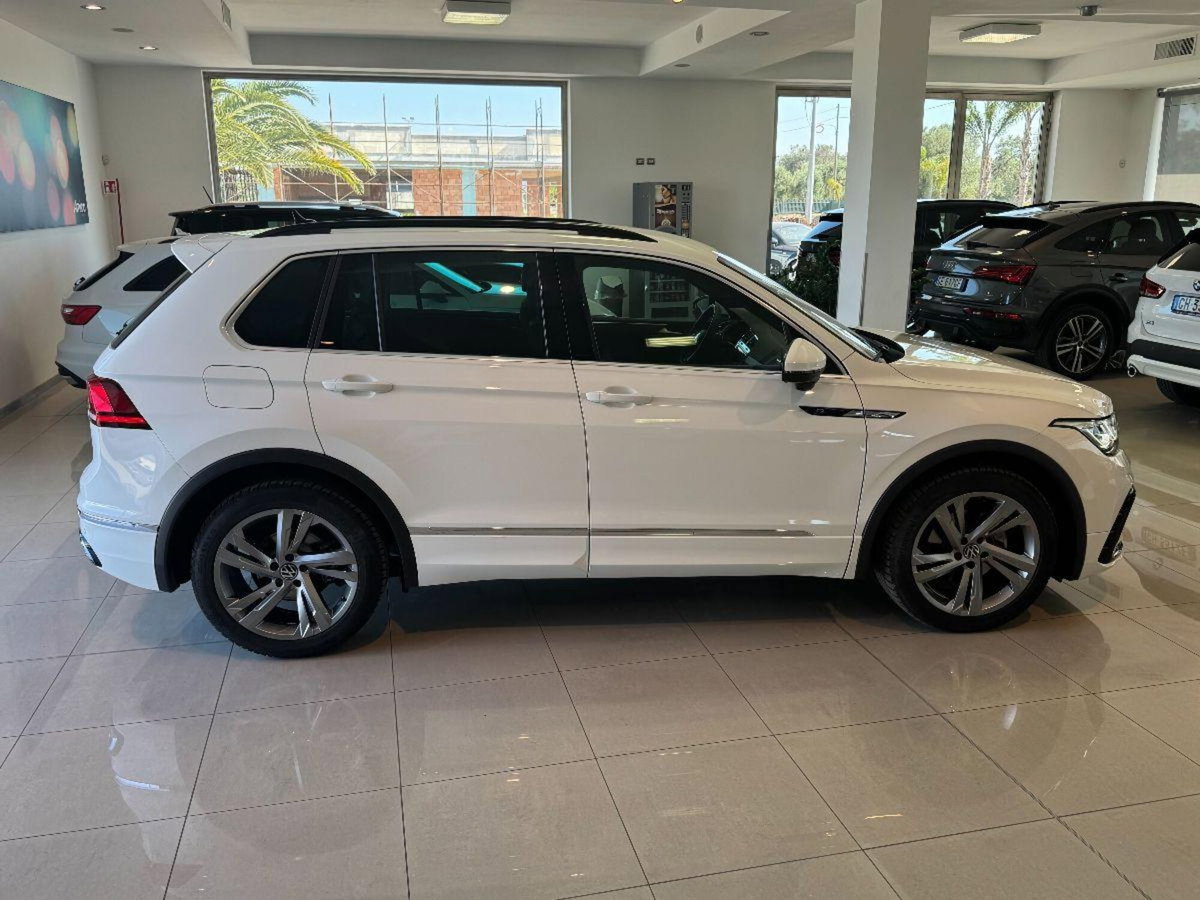 Volkswagen Tiguan Allspace 2.0 TDI SCR DSG 4MOTION R-Line (6)