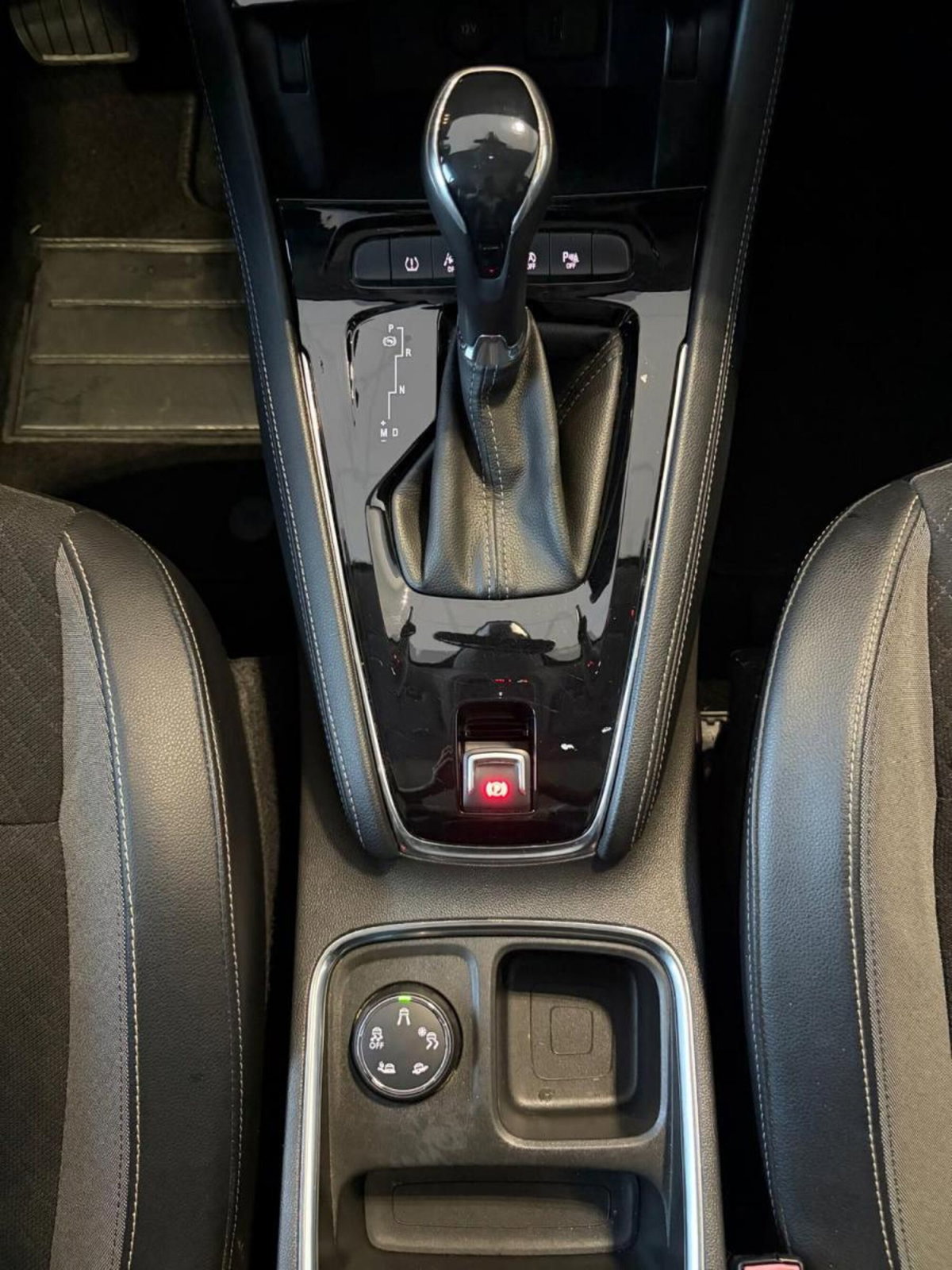 Opel Grandland X 1.6 diesel Ecotec Start&Stop Innovation (17)