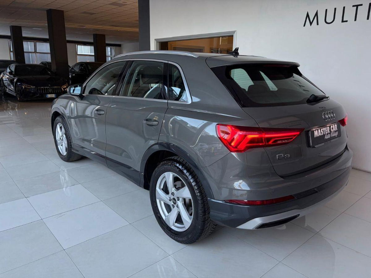 Audi Q3 35 TFSI S tronic Business Advanced (2)