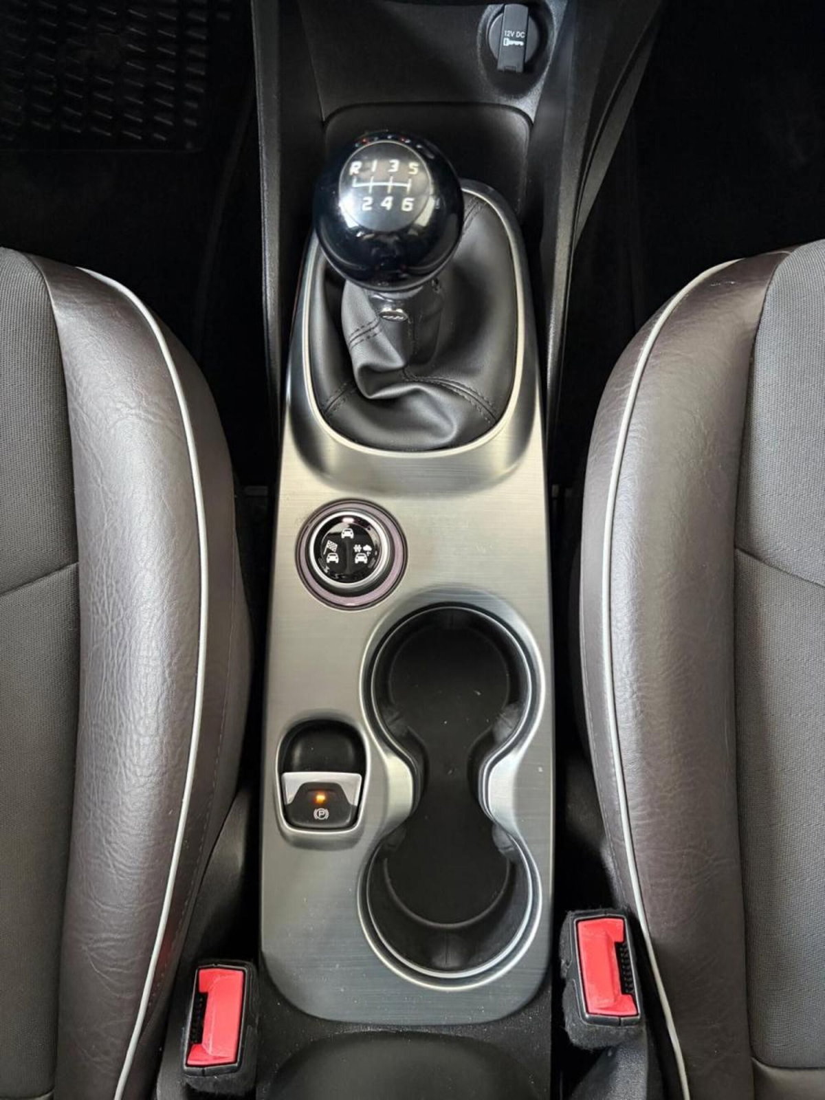Fiat 500X 1.6 MultiJet 120 CV Lounge (14)
