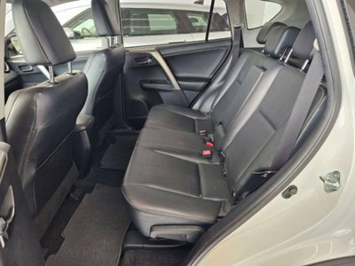 Toyota Rav4 D-CAT A/T 4WD Lounge White Ed. (9)