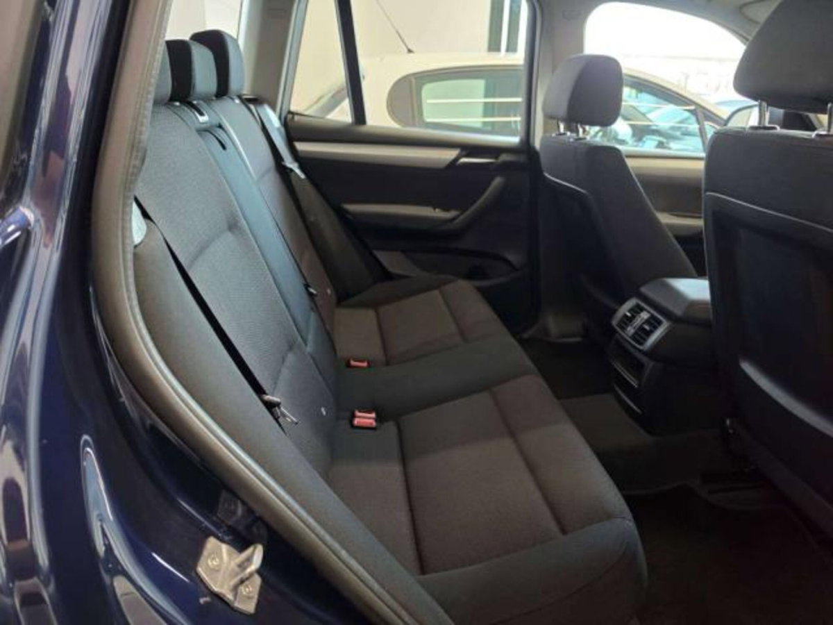 BMW X3 sDrive18d Business aut. (13)