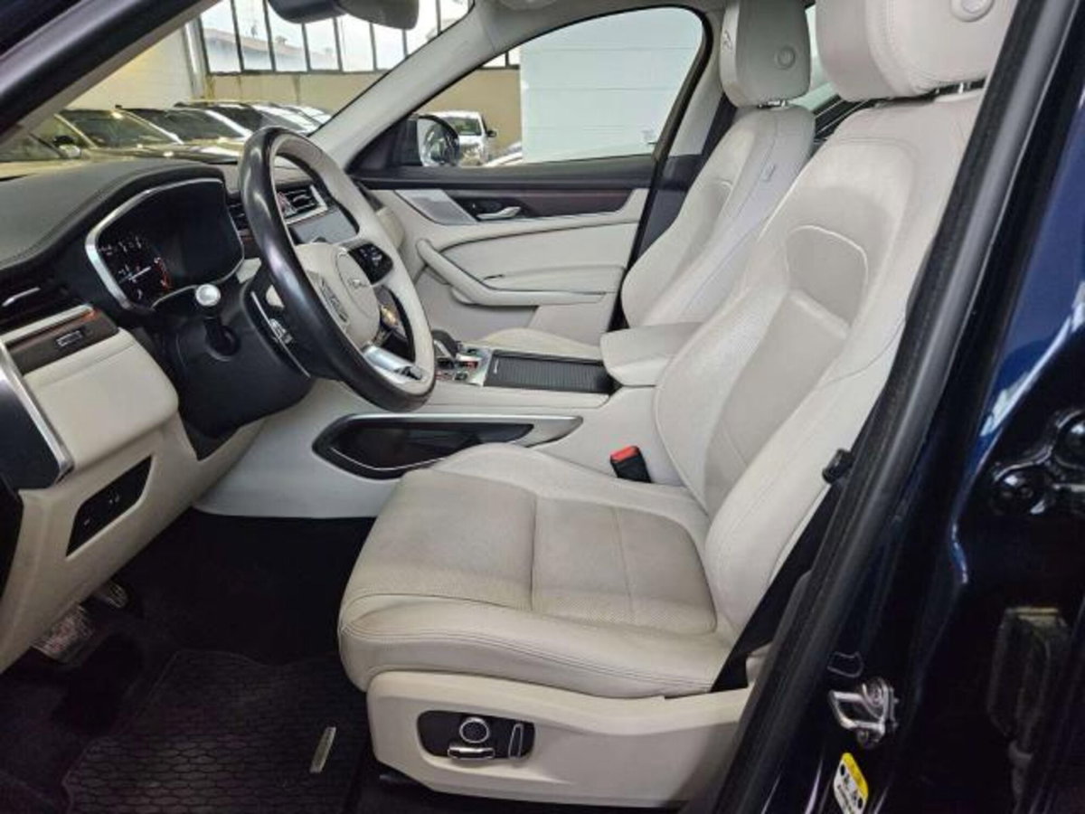 Jaguar F-Pace 2.0d i4 mhev R-Dynamic SE 90th Anniversary Edition awd 204cv auto (8)