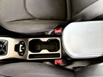 Jeep Renegade 1.4 MultiAir Limited (12)