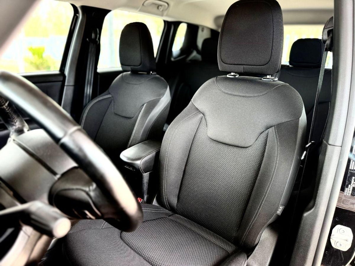 Jeep Renegade 1.4 MultiAir Limited (15)