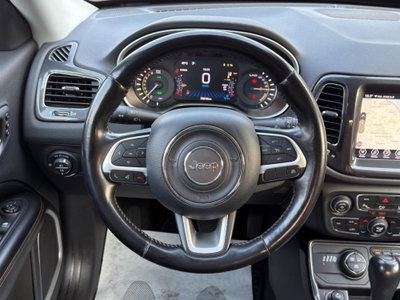 Jeep Compass 1.3 T4 190CV PHEV AT6 4xe Business (11)