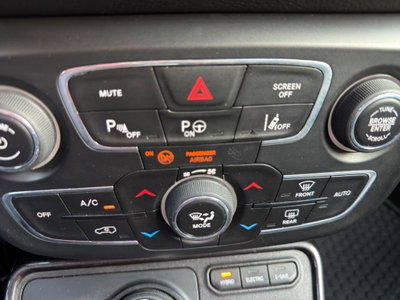 Jeep Compass 1.3 T4 190CV PHEV AT6 4xe Business (14)