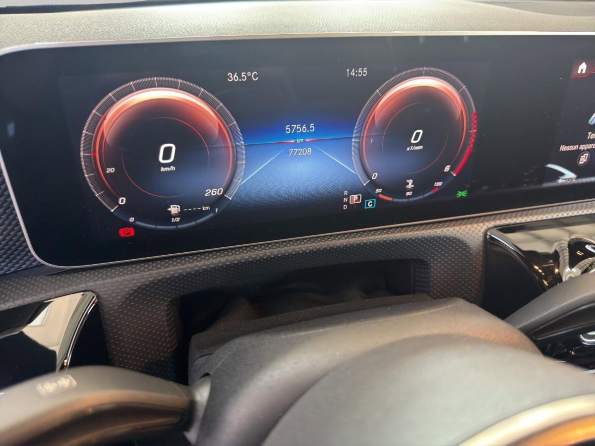 Mercedes-Benz CLA 180 d Executive (13)