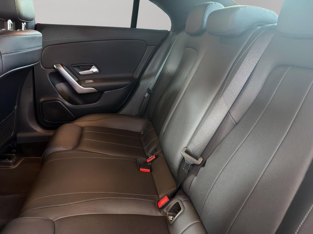 Mercedes-Benz CLA 180 d Executive (16)