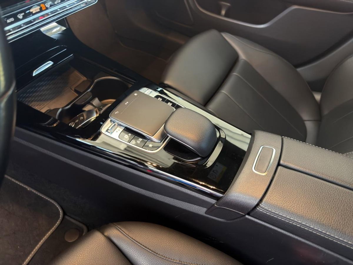 Mercedes-Benz CLA 180 d Executive (17)