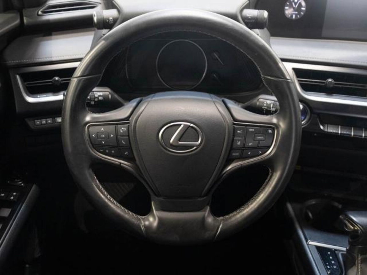 Lexus UX Hybrid 4WD Premium (13)