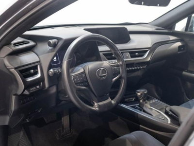 Lexus UX Hybrid 4WD Premium (4)