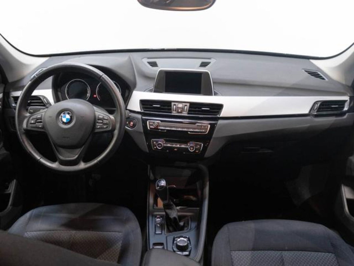 BMW X1 sDrive16d Advantage (12)