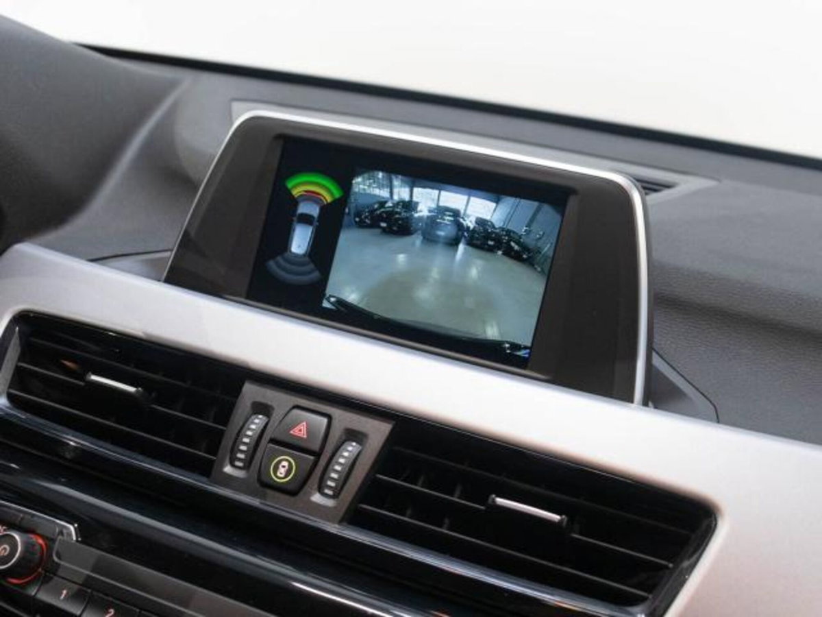 BMW X1 sDrive16d Advantage (14)
