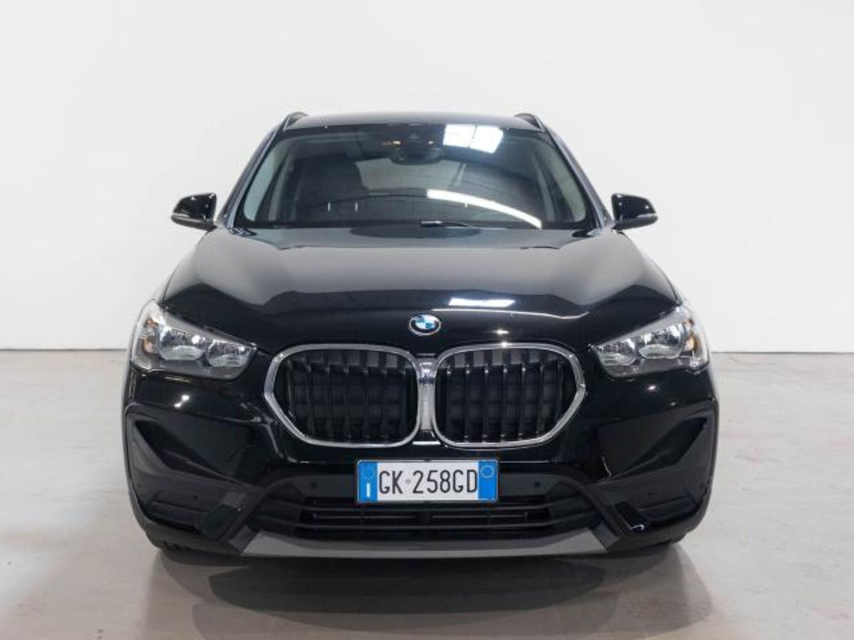 BMW X1 sDrive16d Advantage (3)