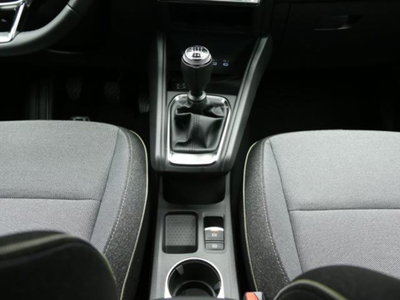 Renault Captur 1.2 eco-g Techno 120cv (13)