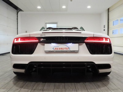 Audi R8 Coupé 5.2 FSI quattro S tronic (7)