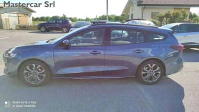 Ford Focus Station Wagon 1.0 EcoBoost Hybrid 125 CV SW ST-Line Design (3)
