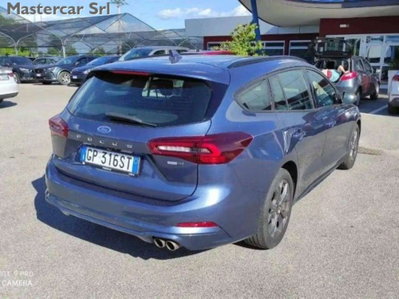 Ford Focus Station Wagon 1.0 EcoBoost Hybrid 125 CV SW ST-Line Design (6)