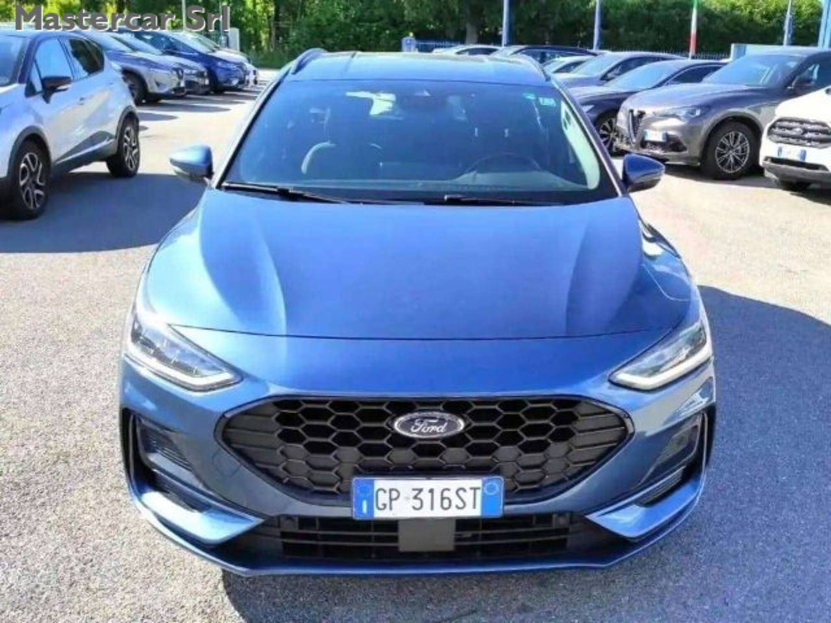 Ford Focus Station Wagon 1.0 EcoBoost Hybrid 125 CV SW ST-Line Design (8)