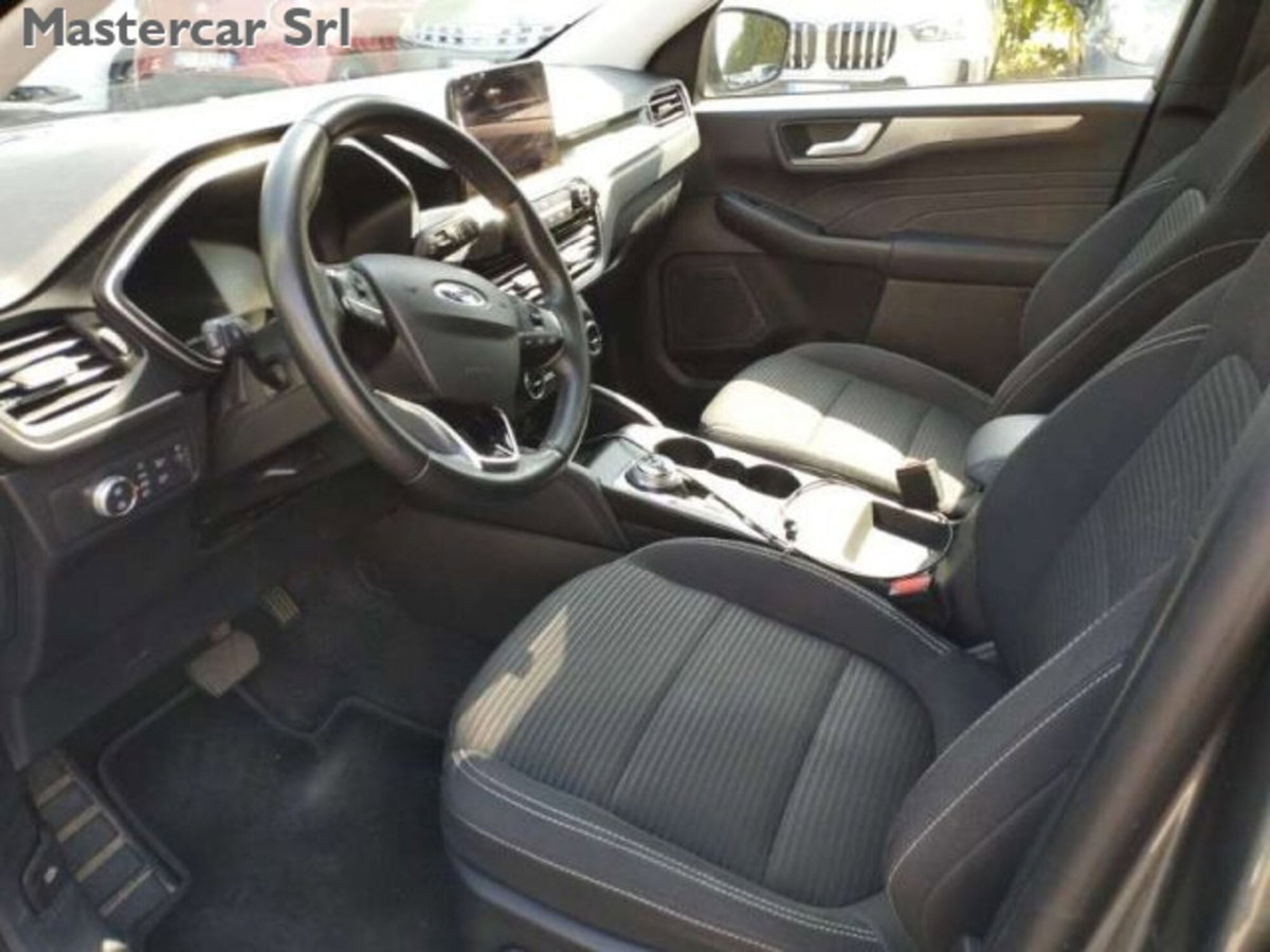 Ford Kuga 1.5 EcoBlue 120 CV 2WD Titanium (8)