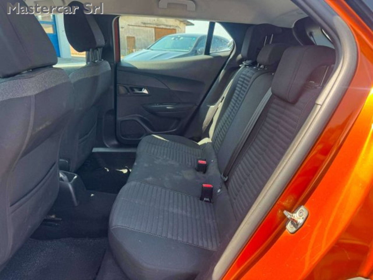 Peugeot 2008 1.2 puretech Active s&s 100cv (11)