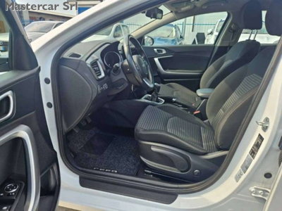 Kia Ceed Sport Wagon 1.6 CRDi 136 CV MHEV SW Business (12)