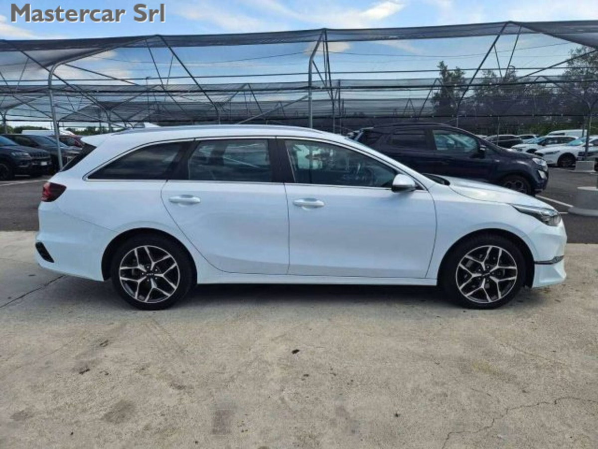 Kia Ceed Sport Wagon 1.6 CRDi 136 CV MHEV SW Business (4)