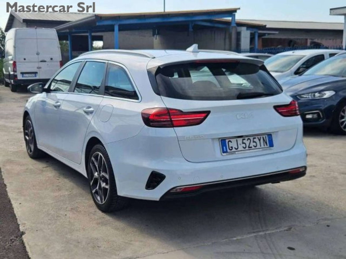 Kia Ceed Sport Wagon 1.6 CRDi 136 CV MHEV SW Business (6)