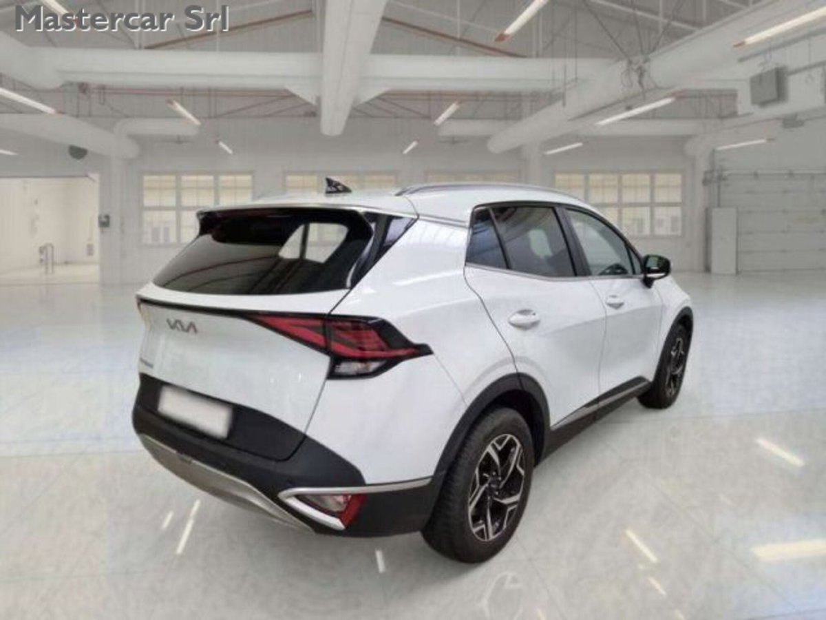 Kia Sportage 1.6 crdi mhev Business dct (2)