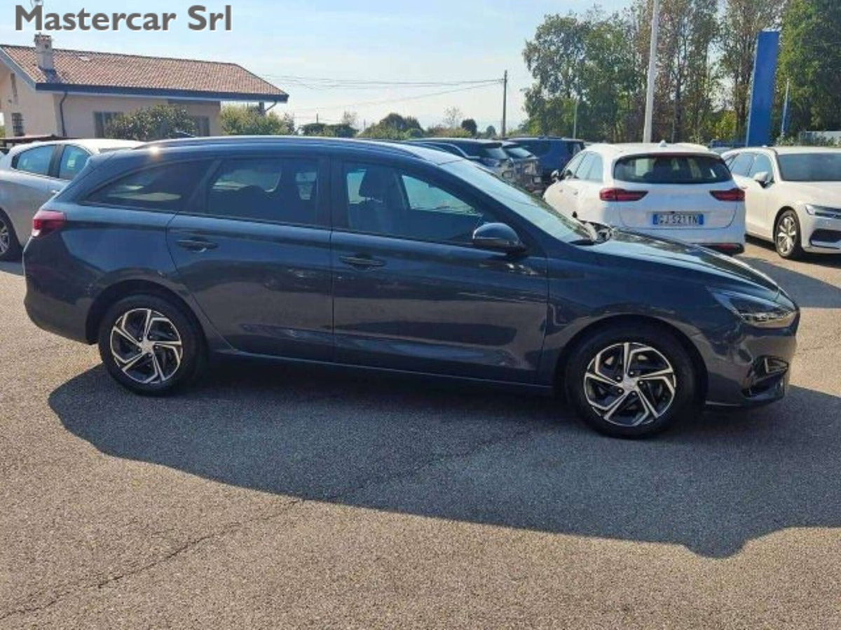 Hyundai i30 Station Wagon 1.0 t-gdi 48V Prime Techno&Style Pack 120cv (7)