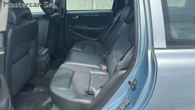 Volvo V70 2.4 D5 20V cat Optima (8)