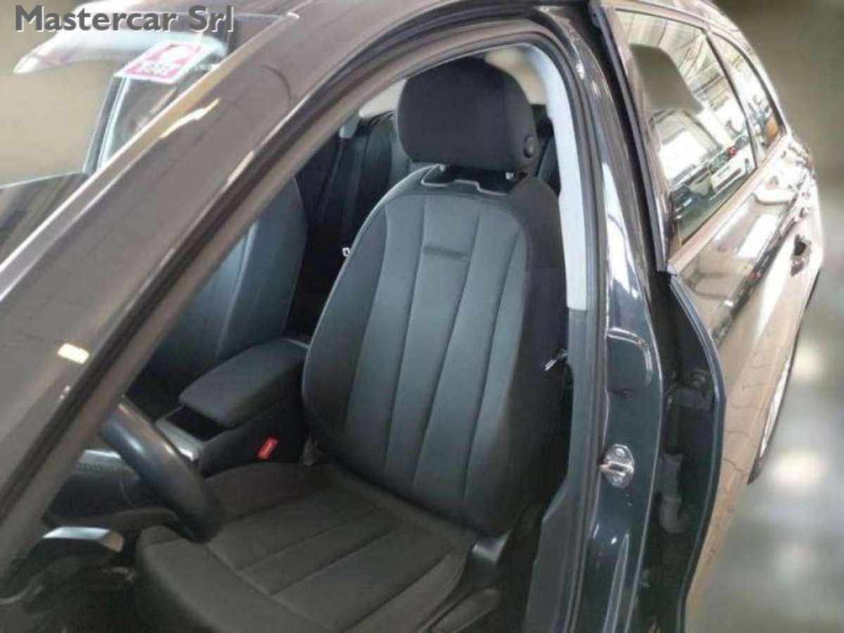 Audi A4 Avant 35 2.0 tdi mhev Business Advanced 163cv s-tronic (10)