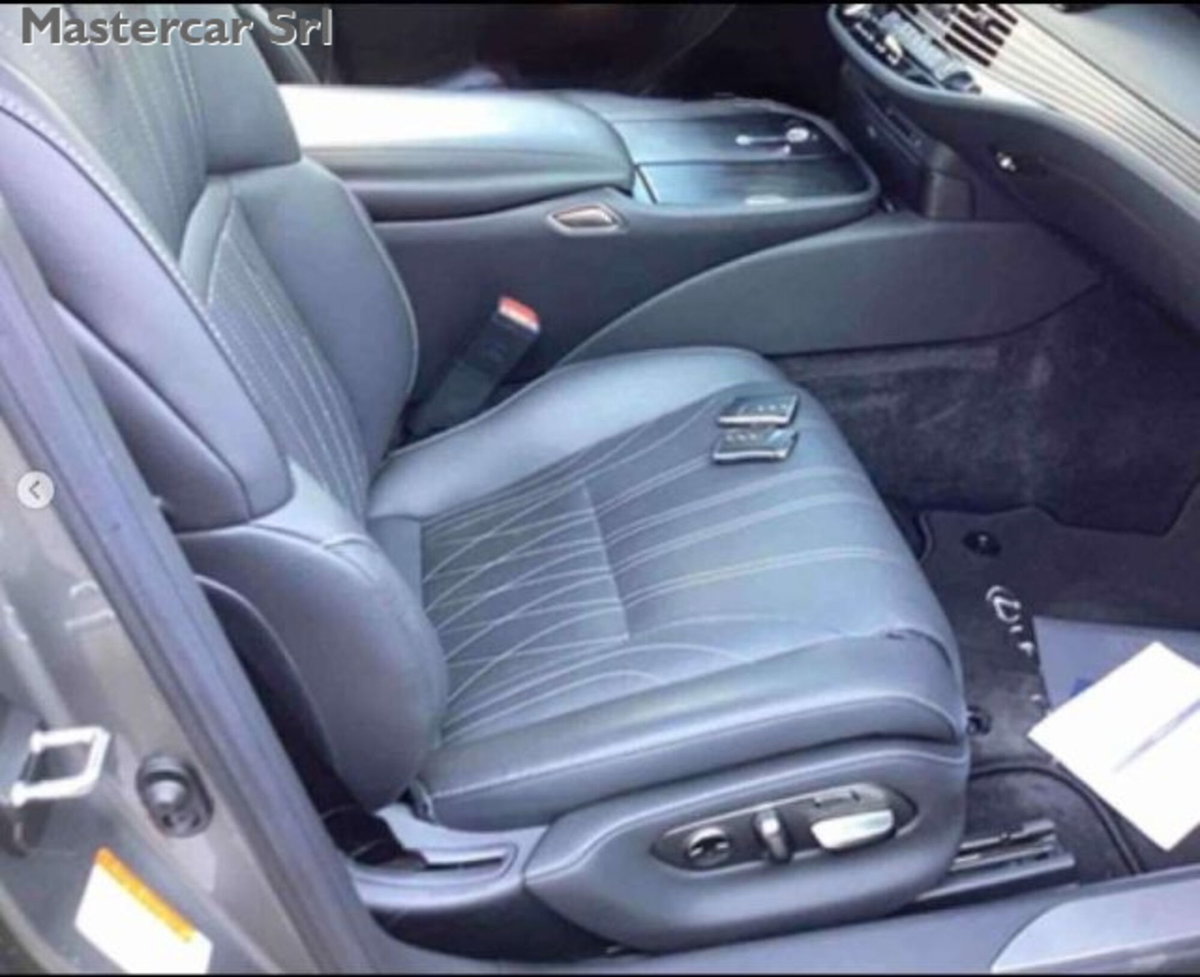 Lexus LS 500h 3.5 Luxury auto (12)