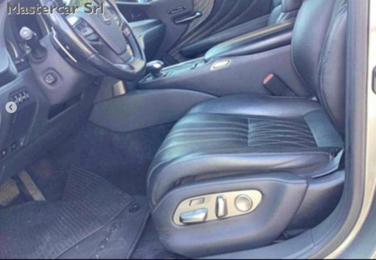 Lexus LS 500h 3.5 Luxury auto (5)