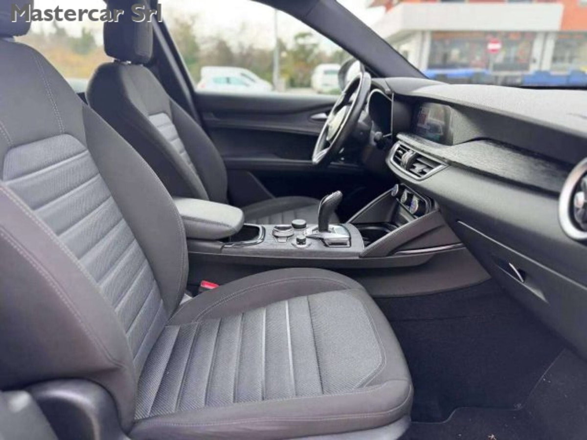 Alfa Romeo Stelvio Stelvio 2.2 Turbodiesel 210 CV AT8 Q4 Super (8)
