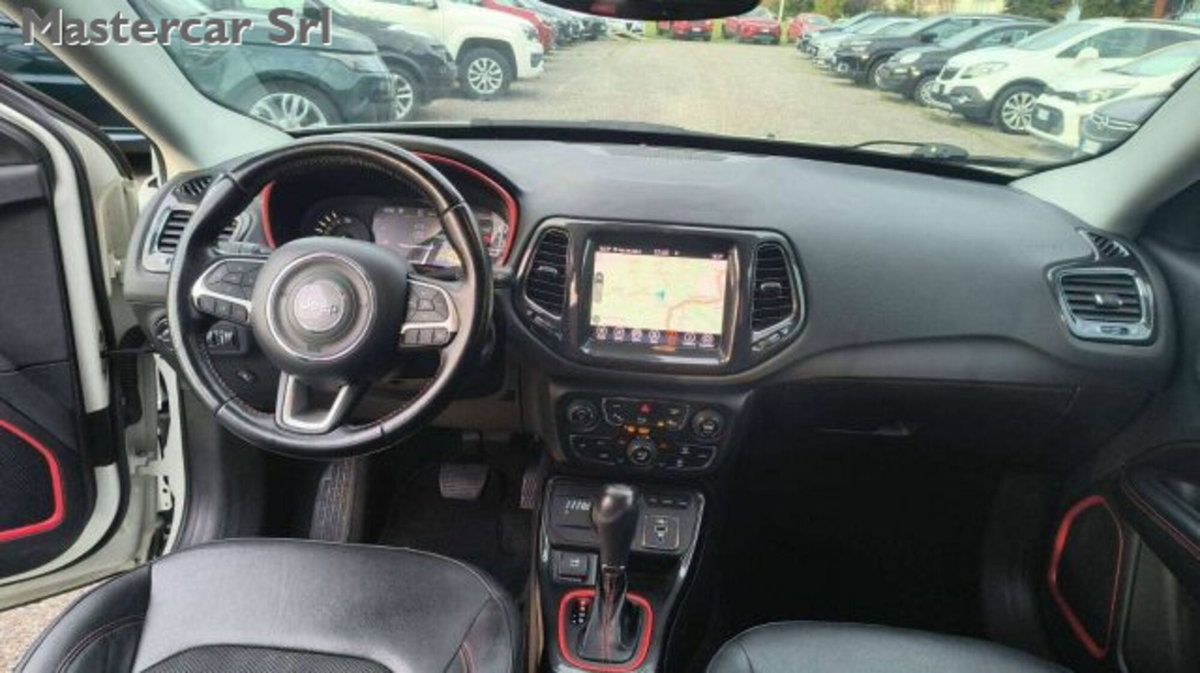 Jeep Compass 1.3 T4 240CV PHEV AT6 4xe Trailhawk (10)