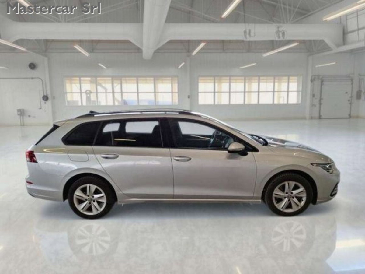 Volkswagen Golf Variant 2.0 tdi Life 115cv (4)