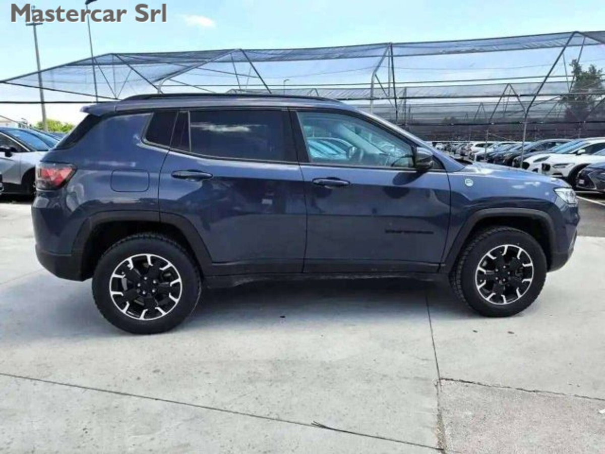 Jeep Compass 1.3 turbo t4 phev Trailhawk 4xe auto (9)