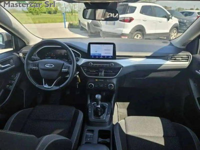 Ford Focus Station Wagon 1.0 EcoBoost 125 CV SW Business (10)