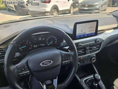 Ford Focus Station Wagon 1.0 EcoBoost 125 CV SW Business (12)