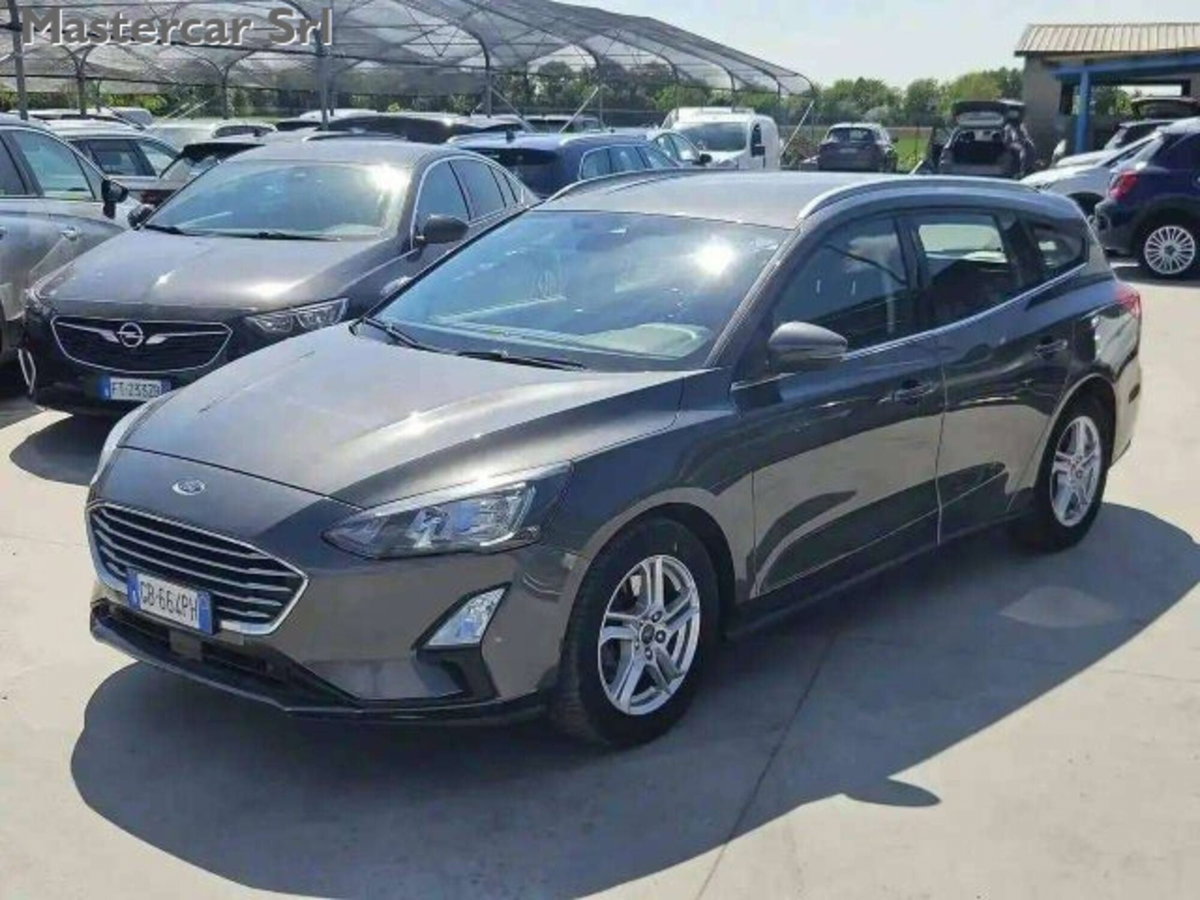 Ford Focus Station Wagon 1.0 EcoBoost 125 CV SW Business (13)