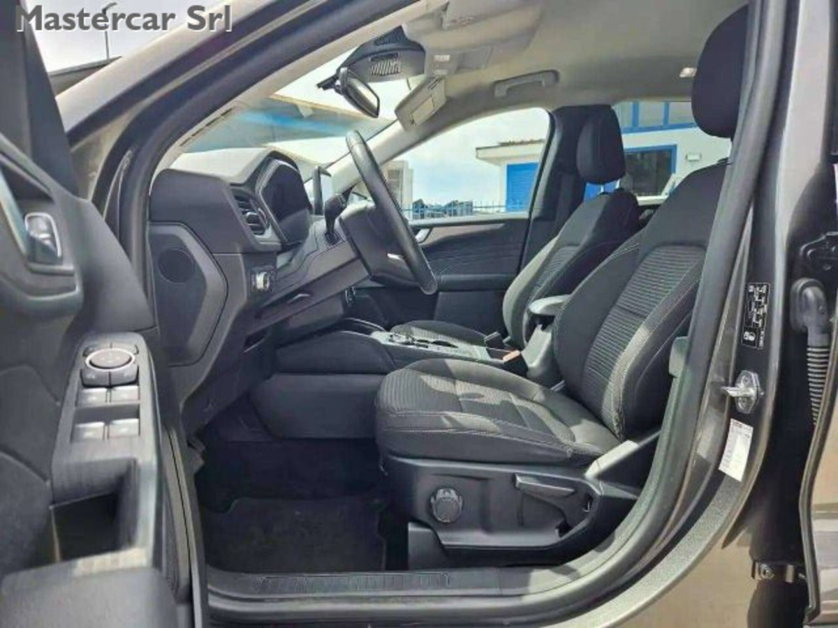 Ford Kuga 2.5 Plug In Hybrid 225 CV CVT 2WD Titanium (15)