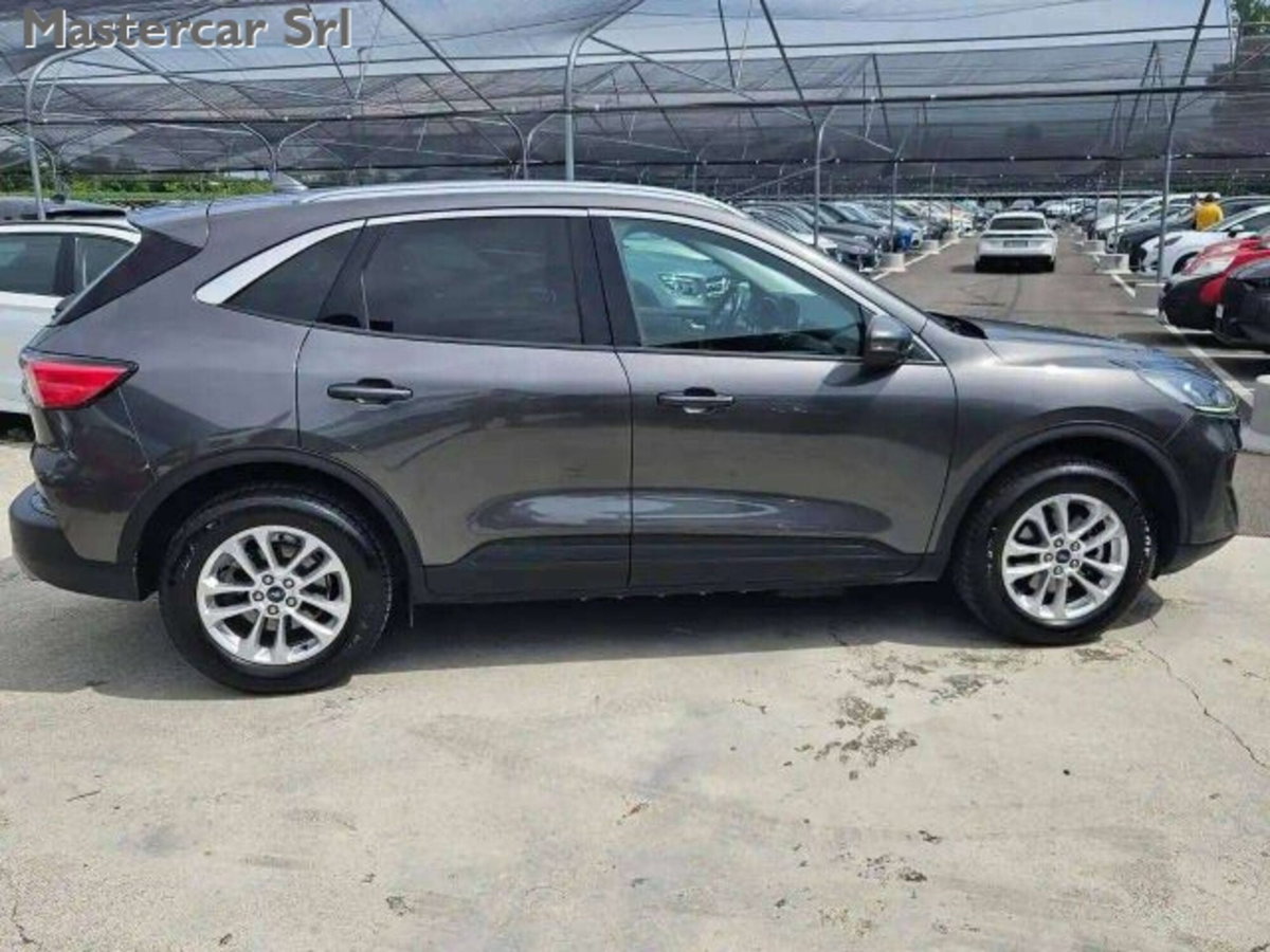 Ford Kuga 2.5 Plug In Hybrid 225 CV CVT 2WD Titanium (7)
