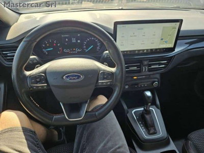 Ford Focus Station Wagon 1.0 EcoBoost Hybrid 125 CV SW ST-Line Design (15)