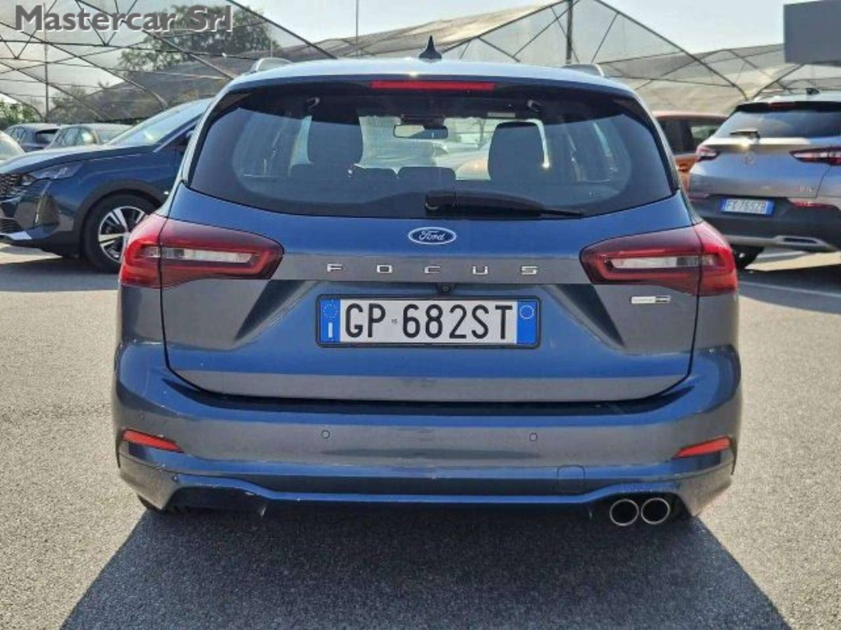 Ford Focus Station Wagon 1.0 EcoBoost Hybrid 125 CV SW ST-Line Design (5)