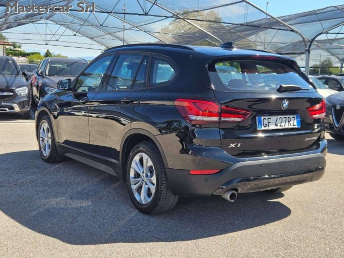 BMW X1 xDrive25e Business Advantage (4)